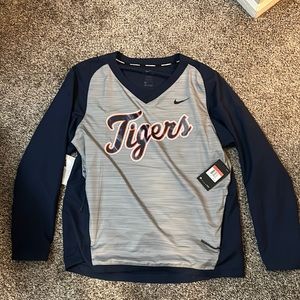 Brand new, Nike Tigers dri-fit, men’s size large